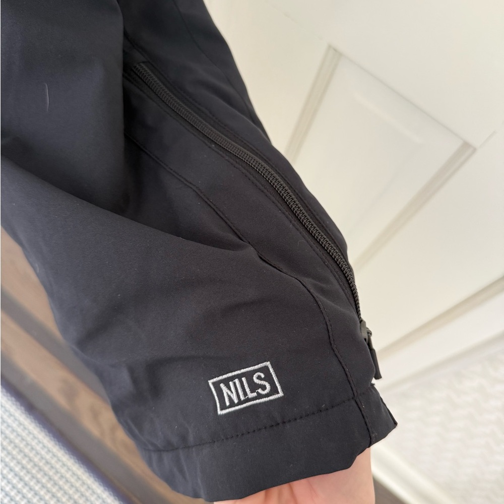 NILS Black Waterproof Ski Suit- FITS LIKE A 4, or SMALL - Picture 8 of 9